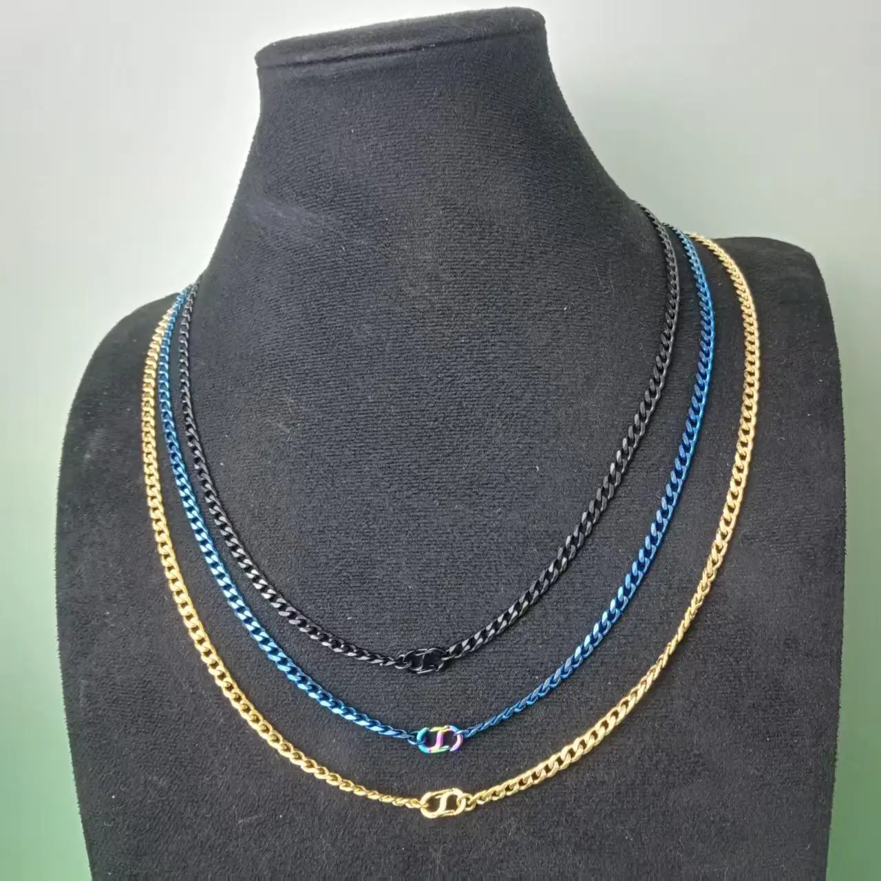 

4.1mm Pure Titanium Polished Six-Sided Necklace (Gold/Black/Blue) Lightweight & Waterproof