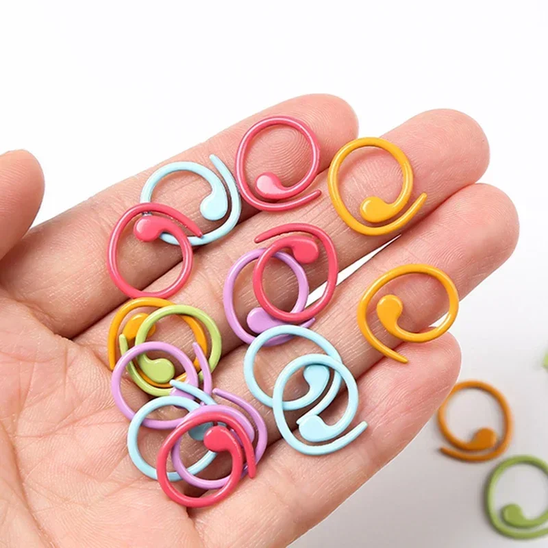 16×15mm 30/60PCS Zinklegierung Strickstichmarker Spirale Mehrfarbig lackierte Markierungsschnalle Häkeln Stichnadel Clip