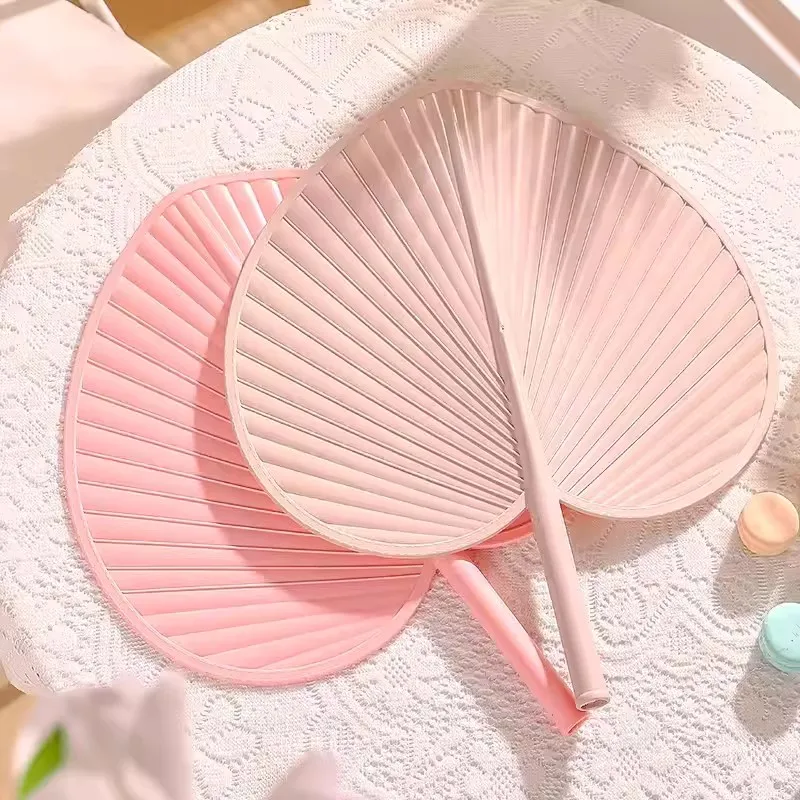 Minimalist Peach Heart Shaped Plastic Palm-leaf Fan Fashion Kawaii Sweet Girls Durable Hand Fans Artificial Palm-leaf Fana