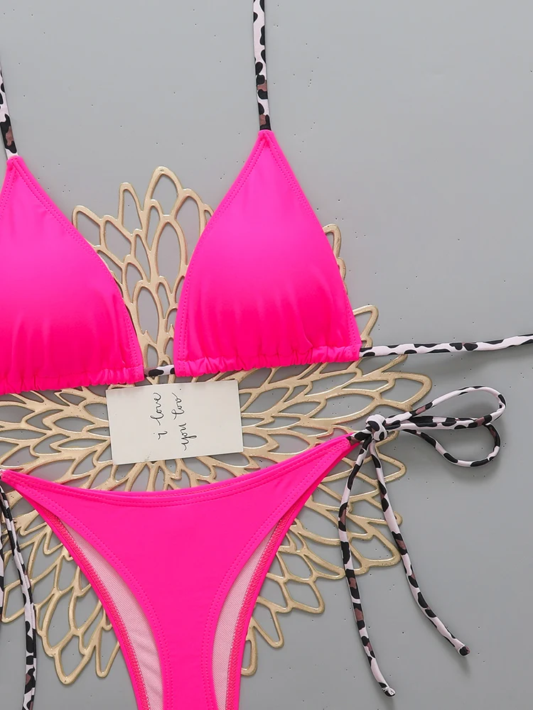 ชุดบิกินี่ลายเสือดาวสุดเซ็กซี่สำหรับผู้หญิง ปี 2026 ชุดว่ายน้ำแบบผูกคอ ไมโครธอง ชุดบิกินี่สำหรับผู้หญิง ชุดว่ายน้ำสำหรับผู้หญิง