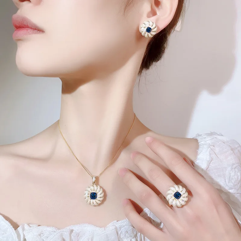 suit Earrings Ring Necklace Antique Jewelry Light Luxury Elegant Blue Pointe High-end French Vintage