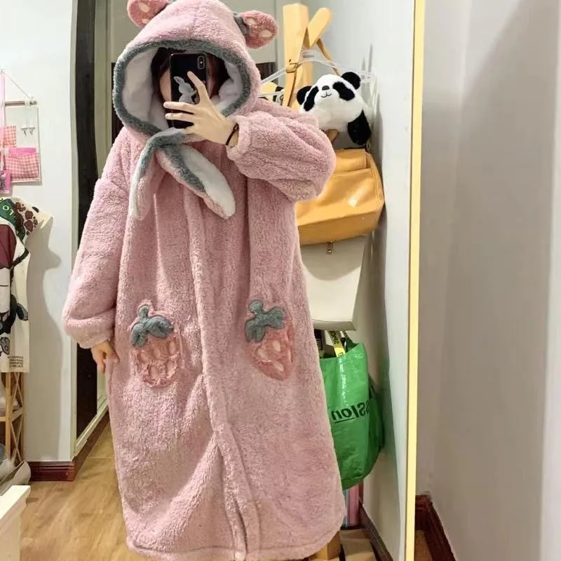 Thick Warm Hooded Nightgown Cute Strawberry Coral Fleece Sleepwear Loose Casual Nightdress Winter Flannel Robe Bathrobe Gown