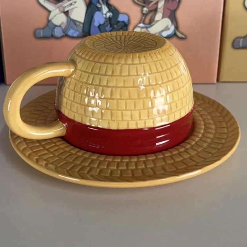 

Керамическая кружка в форме пиратской шляпы и блюдца, новинка, фарфоровая кофейная чашка, милый стиль персонажа для взрослых, домашний декор стола, подарок