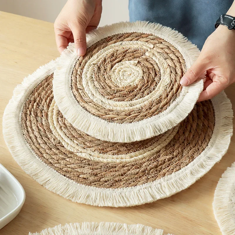 

Round Mats Natural Wicker Cotton Woven Tassels Placemat Plate Water Straw Braided Tablemats Rattan Weave Dining Table Dinner Mat