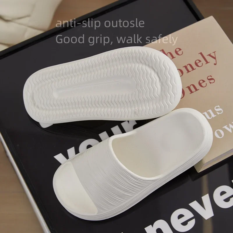 Pantofole da uomo in EVA morbide antiscivolo da donna sandali estivi accoglienti inodore coppia scarpe da casa per interni ed esterni unisex per la casa