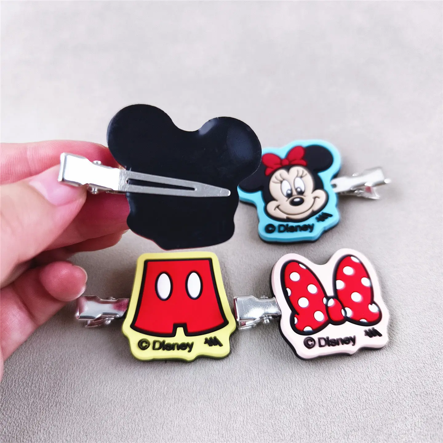 2 pares disney dos desenhos animados mickey mouse minnie silicone grampo de cabelo em linha reta bb clipe franja da menina quebrado estilo de cabelo decoração presente