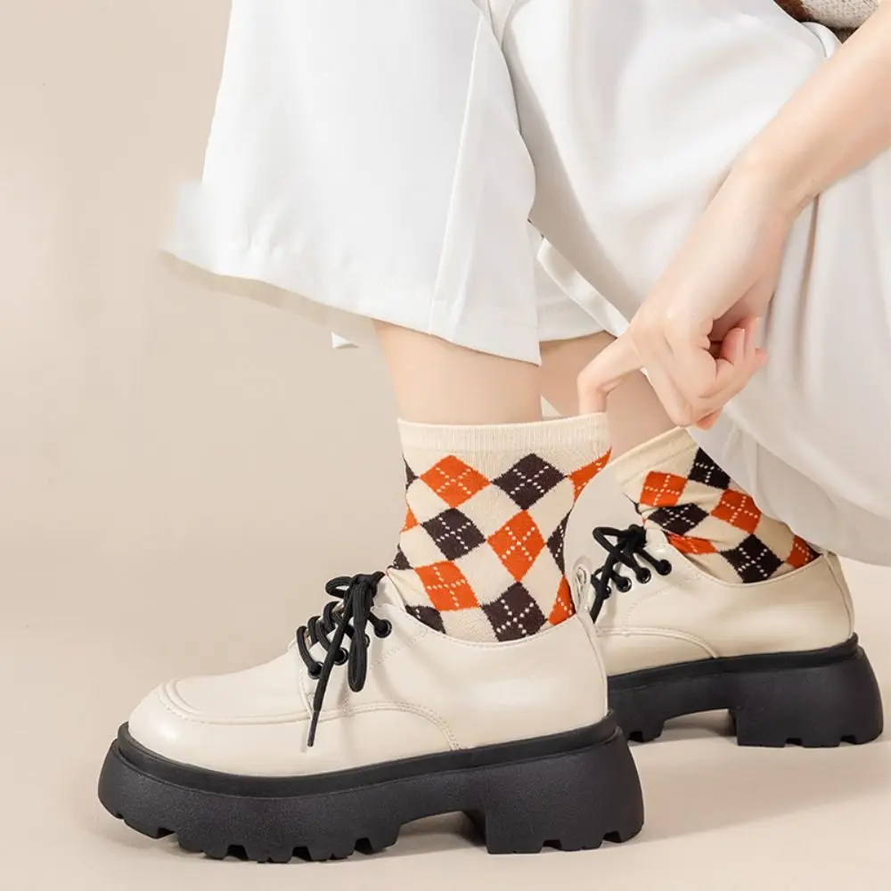 

Sleep Socks Sweet Flower Middle Tube Socks Thickened Flower Floral Print Socks Warm Hosiery Knitted Mid-tube Socks Autumn