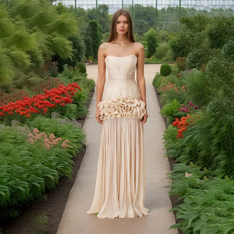 

Европейское и американское облегающее бандажное платье без бретелек с открытыми плечами и трехмерным цветочным принтом для женщин