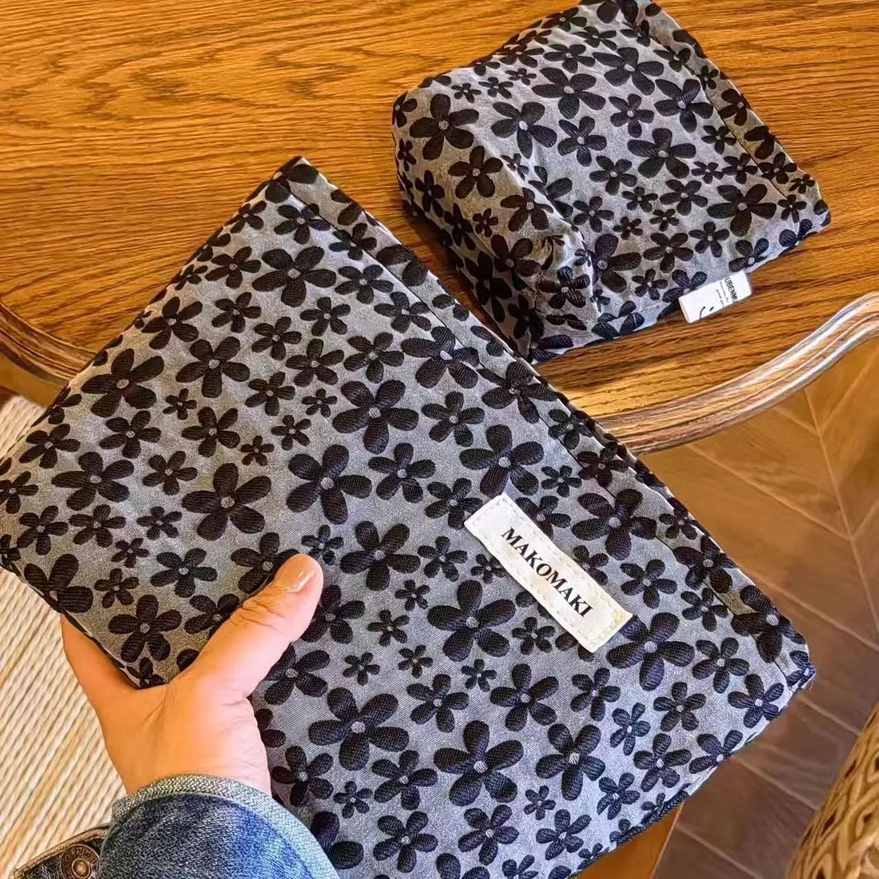 

Women's Cosmetic Bag Korean Bag Floral Print Makeup Bag Women's Exquisite Travel Storage Bag Fashion Make Up Bag Ladies Hand Bag