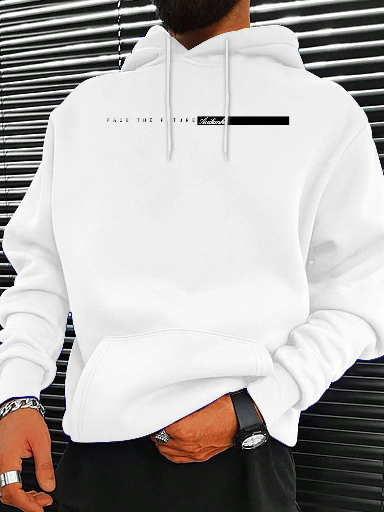 Men's autumn and winter casual fashion loose FACE THE FUTURE pattern printed long sleeved hooded sweatshirt warm pullover