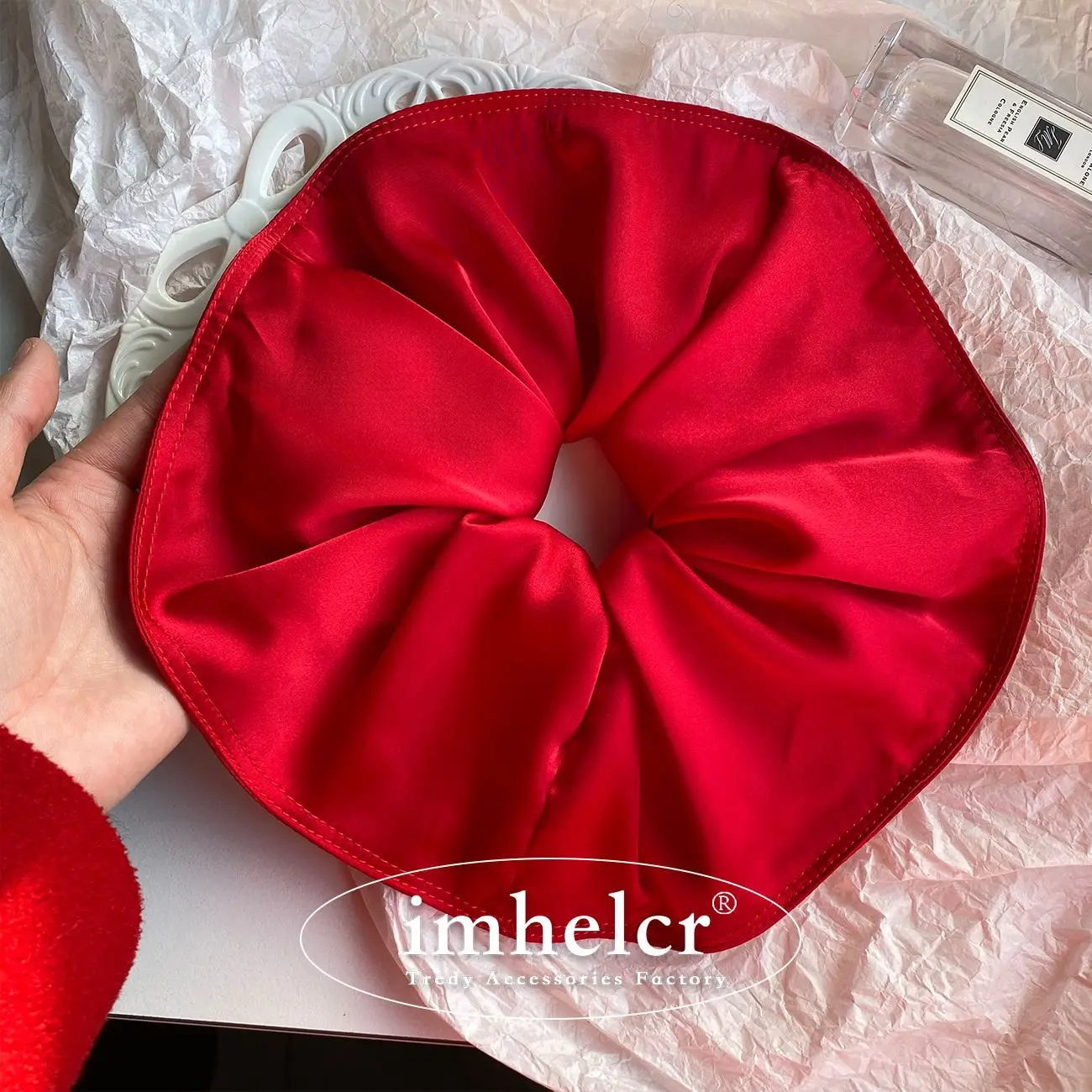 

Red Scrunchies for Hair Girls and Women Elegant French Style Elastic Hair Circle Ropes Hair Accessories