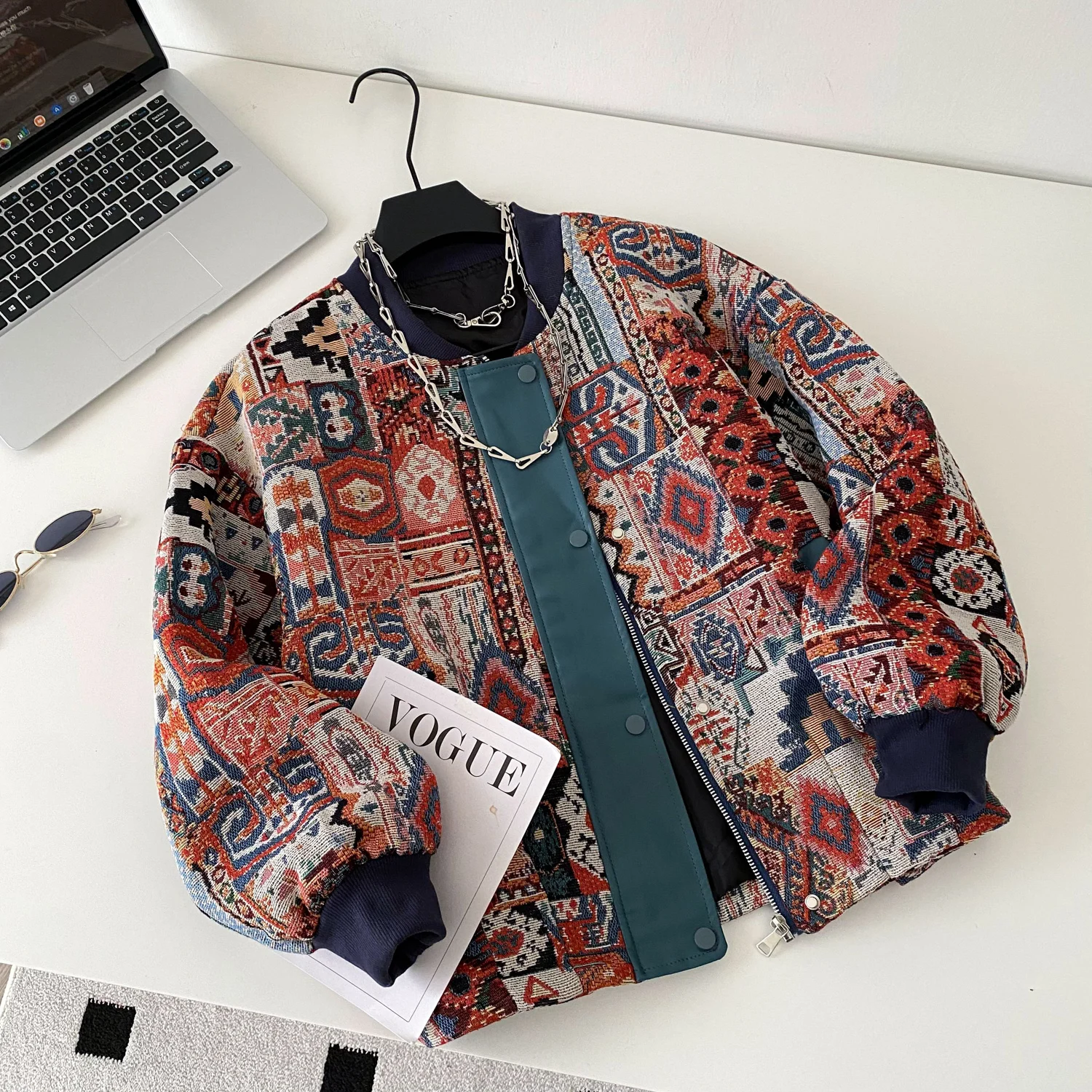 

Clothland женская винтажная куртка-бомбер с принтом на молнии однобортная с длинным рукавом ретро женские шикарные пальто Mujer CB228