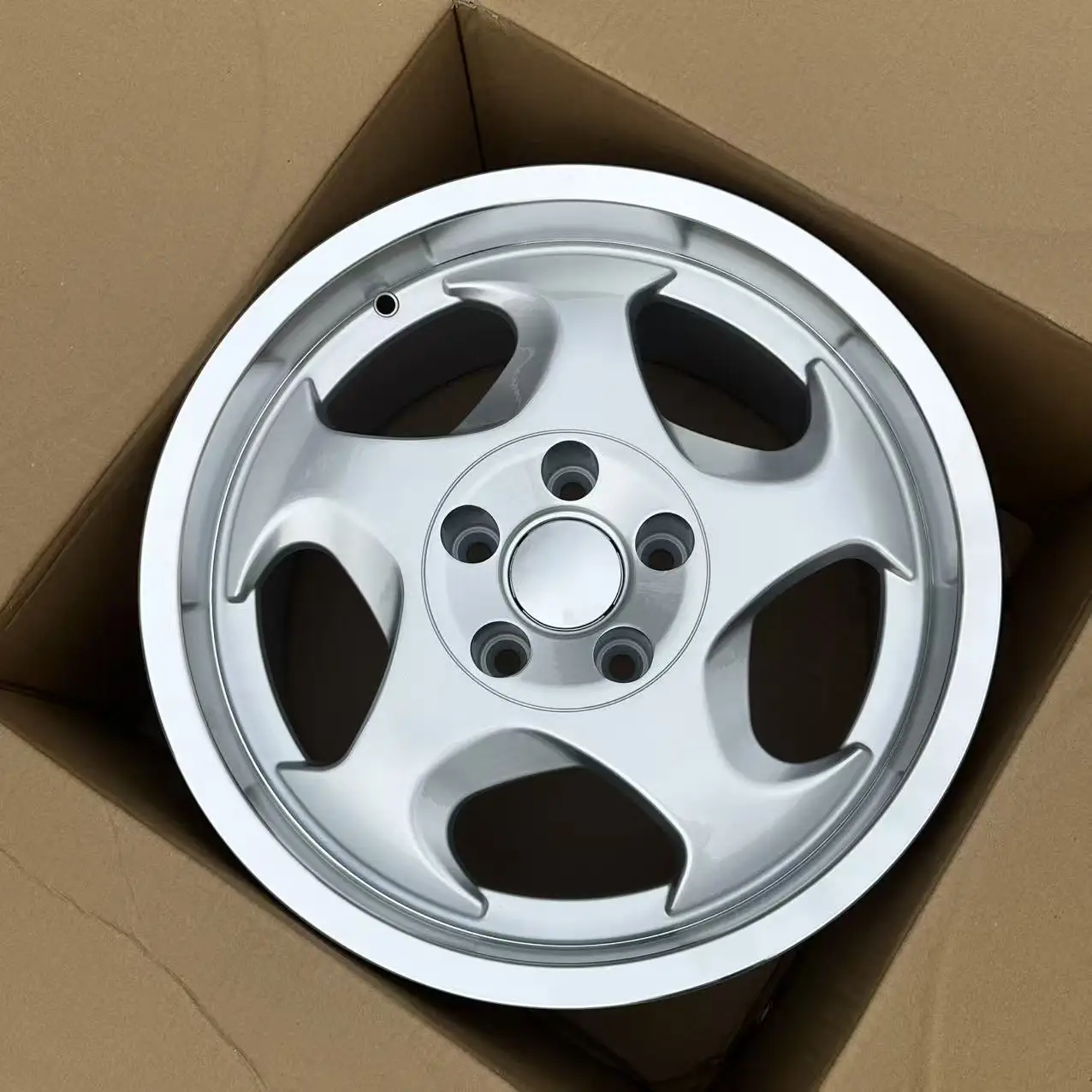 17-inch For BMW Wheels For E34 Modified With 17-inch M5 Rims, Compatible With E38/E39 Retro Z4/E81 M5 For BMW E30/E36 5X120 view 3