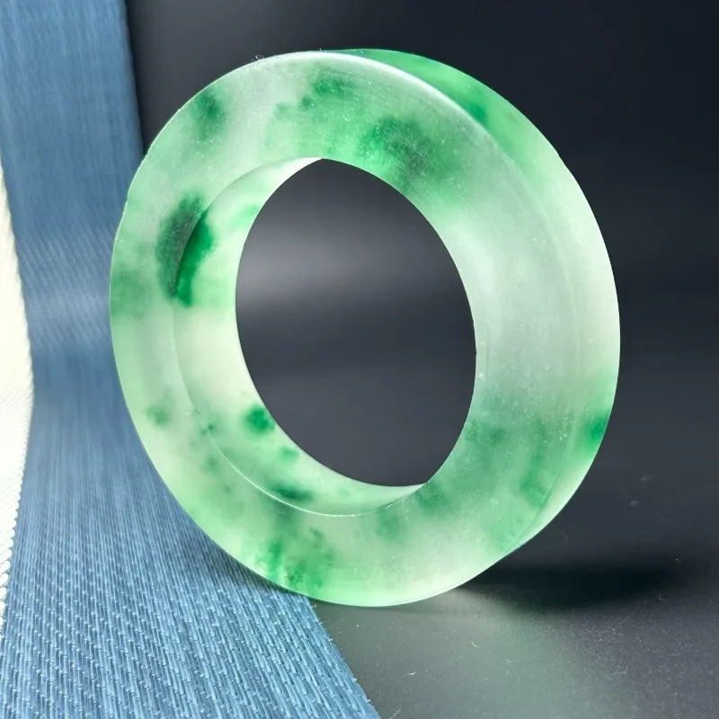 

Natural High Ice Quartzite Jade Floating Flower Bracelet New Women's Popular Bracelet