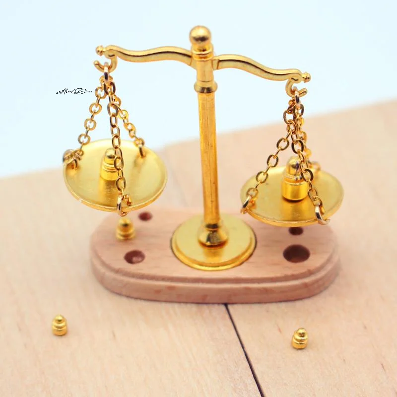 ドールハウスヴィンテージバランススケールミニチュアモデルアクセサリーの1:12ドールハウス装飾子供のふり遊びおもちゃ