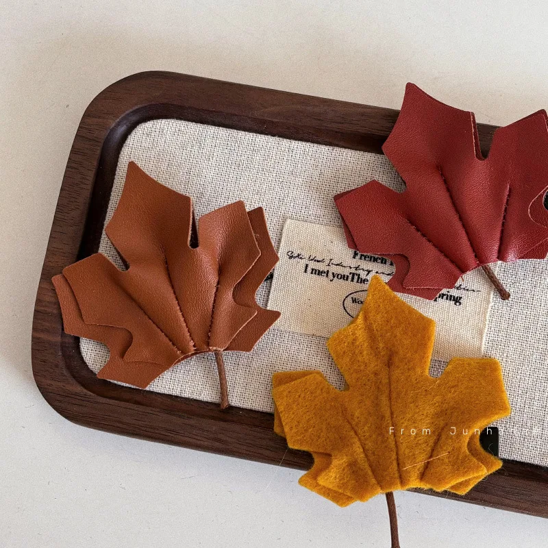 Late autumn atmosphere leather maple leaf hairpin new retro bangs clip duck bill clip side clip hair accessories headdress