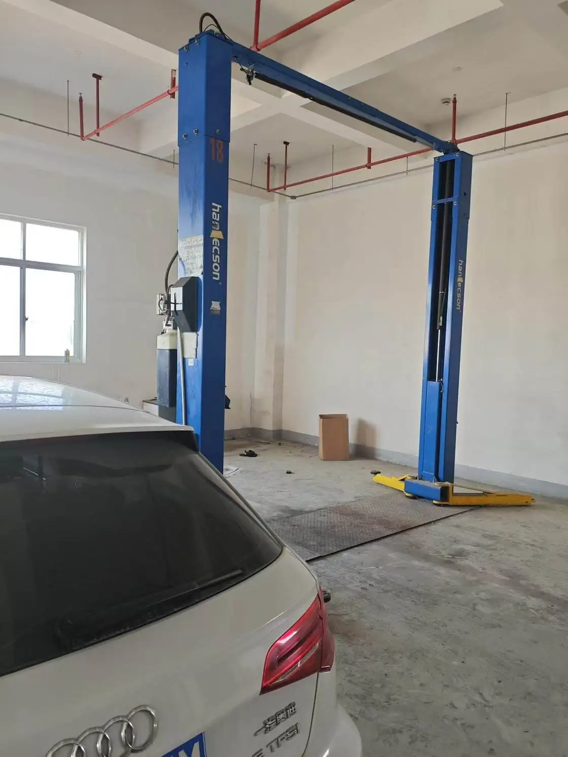 4T Double Cylinder Hydraulic Two Post Car Lift 220V/380V 4000kg Auto Hoist