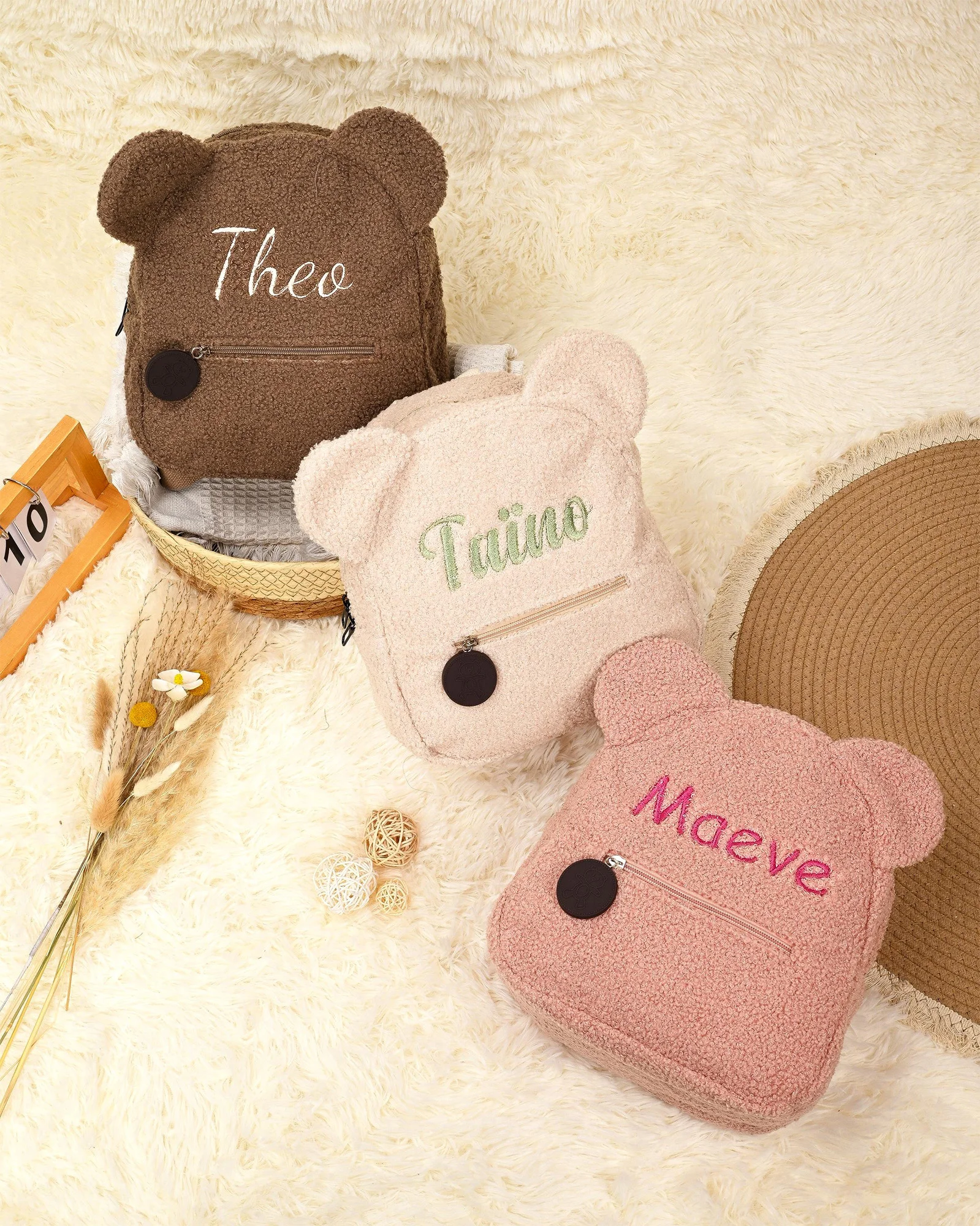 Personalisierter Flauschiger Teddybär Kinderrucksack mit Gesticktem Namen, Plüsch-Schultasche für Kleinkinder, Perfektes Geburtstagsgeschenk für Jungen und Mädchen – Detail 7