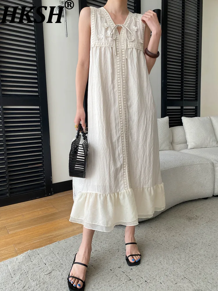 

Женское летнее платье HKSH для отпуска, с V-образным вырезом, без рукавов, с объемной цветочной вышивкой, на шнуровке, с оборками по низу, повседневное, HK22393