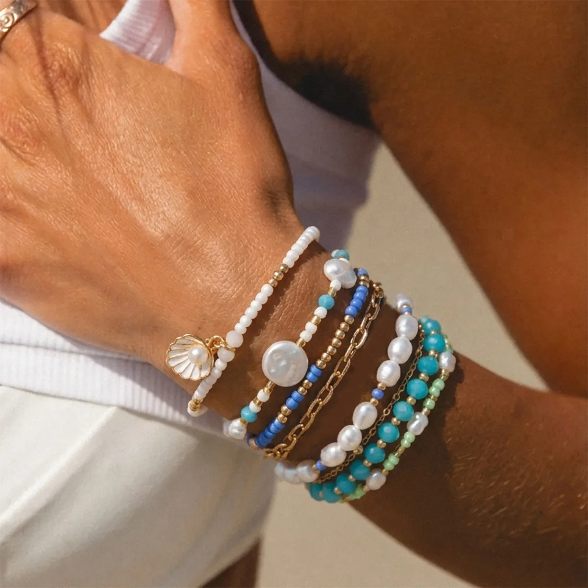 Beaded Bracelet Premium Vibrant Multilayer Faux Pearl Shell Acrylic Bead Vacation Beach Daily Wear Lightweight  Collection