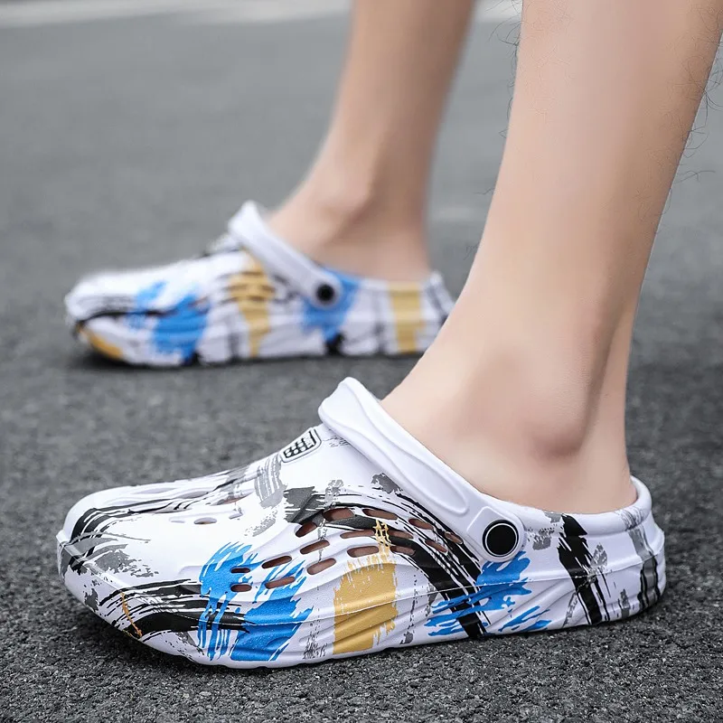 Outdoor stroll men summer slides sturdy sole structure, heat resistant material, non-slip slippers for park and street