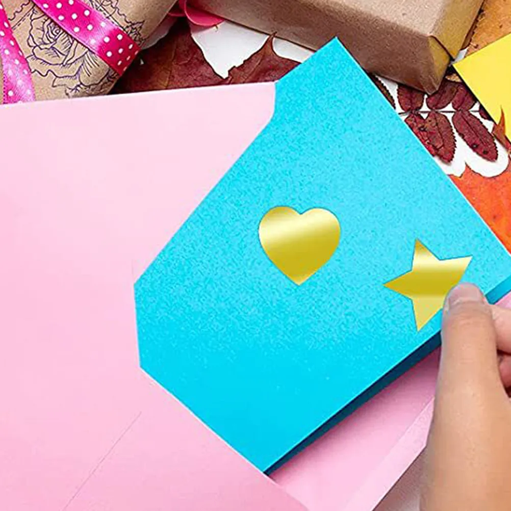 

2 Rolls Heart Round Sealing Stickers Paper Self-Adhesive Decorative Label Stickers for Sealing Envelopes Candy Bags