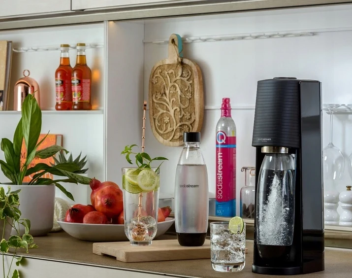 SodaStream Terra Set (Saturator, Fuse Bottle, Bolero Sachets, Pepsi Syrup)