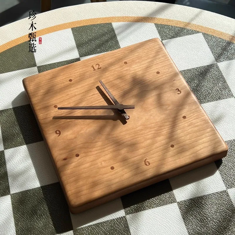 Langlebige Kirschholzuhr, nordische Luxus-Wanduhr, geräuschlos, quadratisch, Schreibtischuhr, minimalistisches, präzises Zeitmesser für Heimdekoration