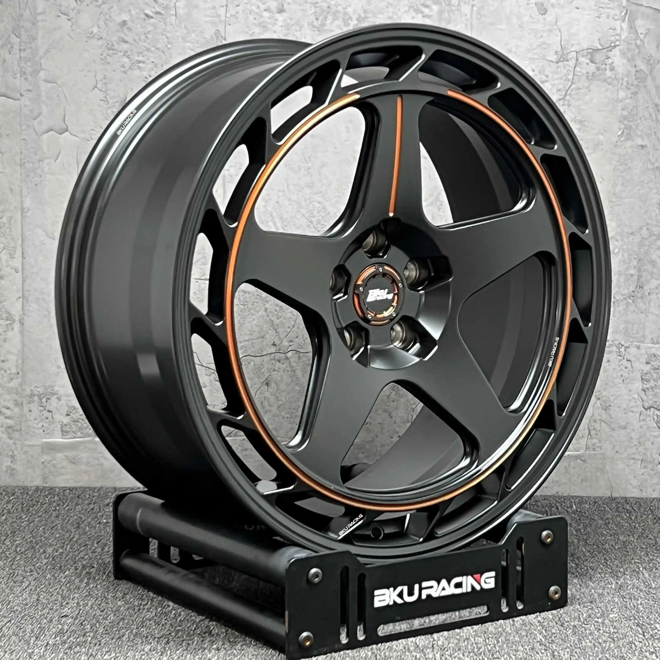 Performance WheelsBku Forged 5x115 Wheels For Dodge Challenger SRT Hellcat Rims 20 21 22 Inch Custom Concave Monoblock Alloy Mus