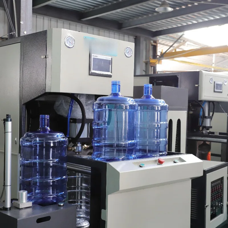 High Speed Semi Automatic Pet Bottle Blowing Machine 500ml 1000ml 2000ml 5000ml Bottle Making Machine