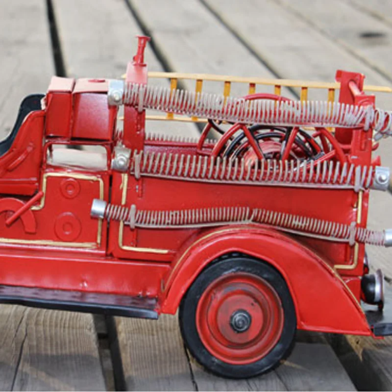 New handmade wrought iron retro classic car old fire truck model old nostalgic pocket metal crafts