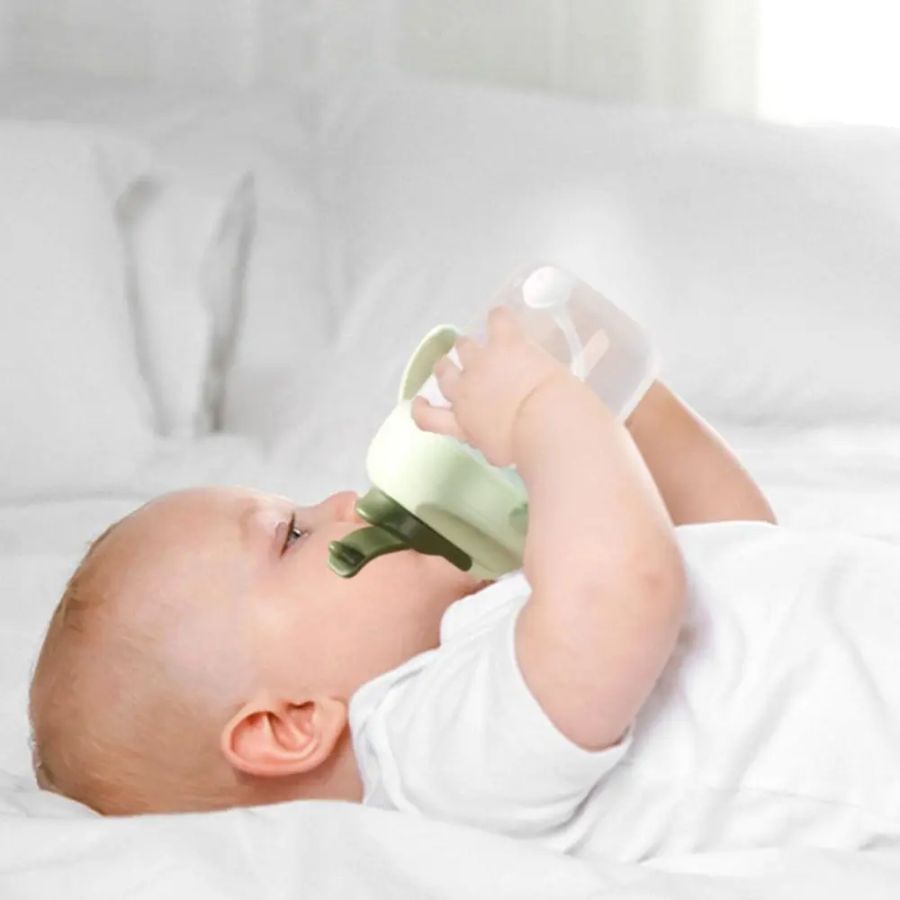 

Leak-proof Toddler Water Bottle Portable Drop-resistant Baby Straw Drinking Cup Dual Handle Anti-bloating