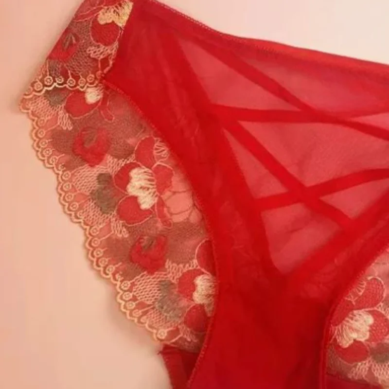 

Женские трусики с кружевной вышивкой, сексуальные открытые трусы с низкой талией, тонкие сетчатые прозрачные красные эротическое белье, трусики