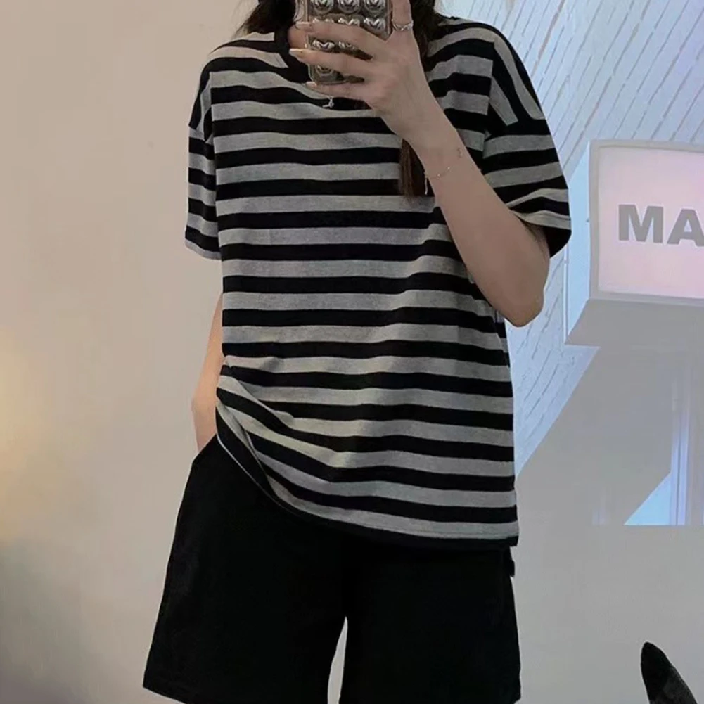 

Womens Round Neck Striped Pajamas Loose Sweet Home Wear Two-piece Suit