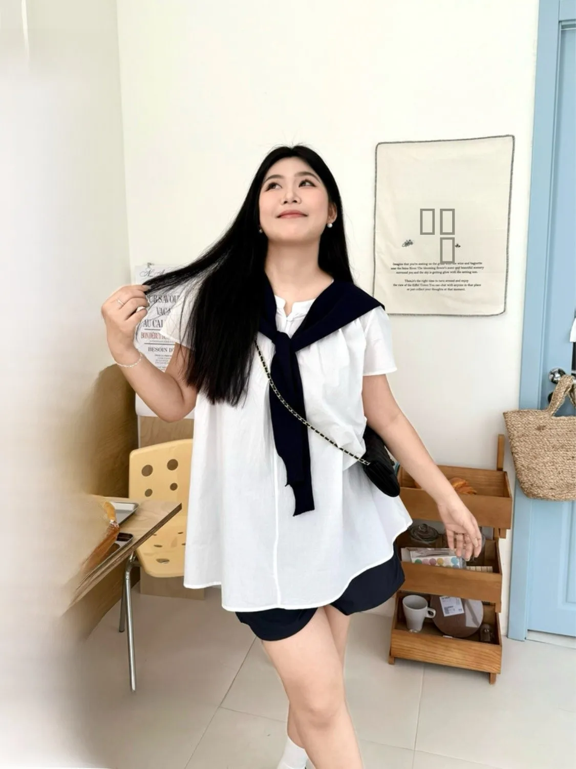 

NINI ONE Корейская белая повседневная футболка с коротким рукавом для полных женщин: милый, стройнящий, дышащий, приятный к телу летний топ