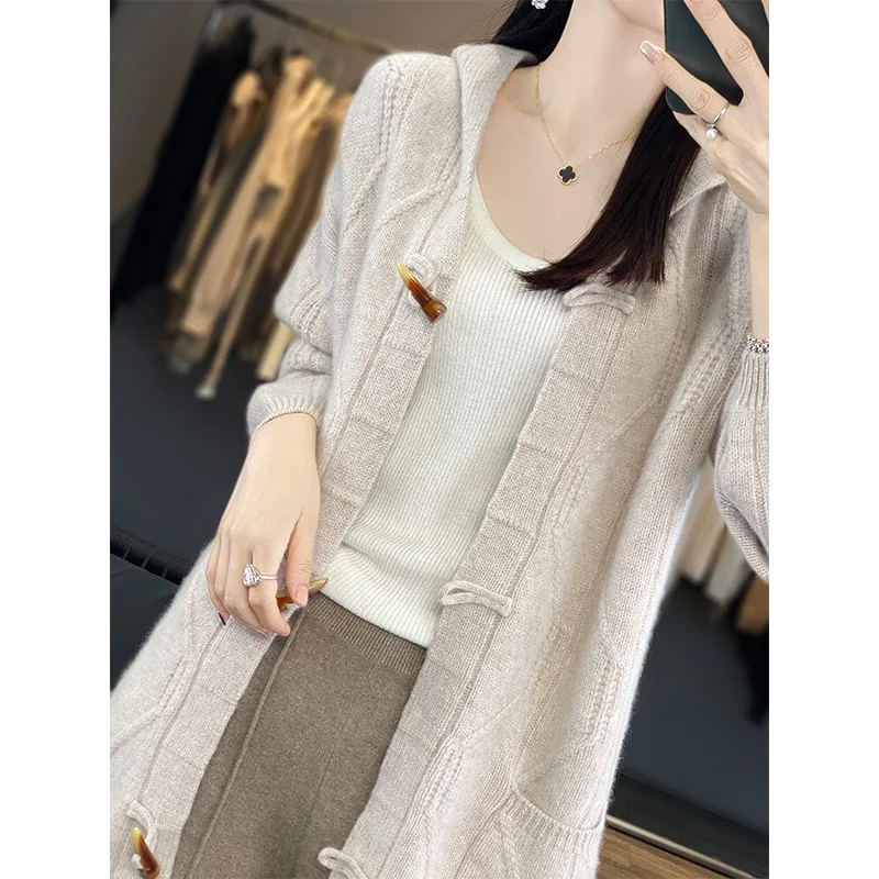 Autumn and winter new pure wool thickened hooded cardigan coat women's jacquard loose horn button knit sweater fashion cashmere