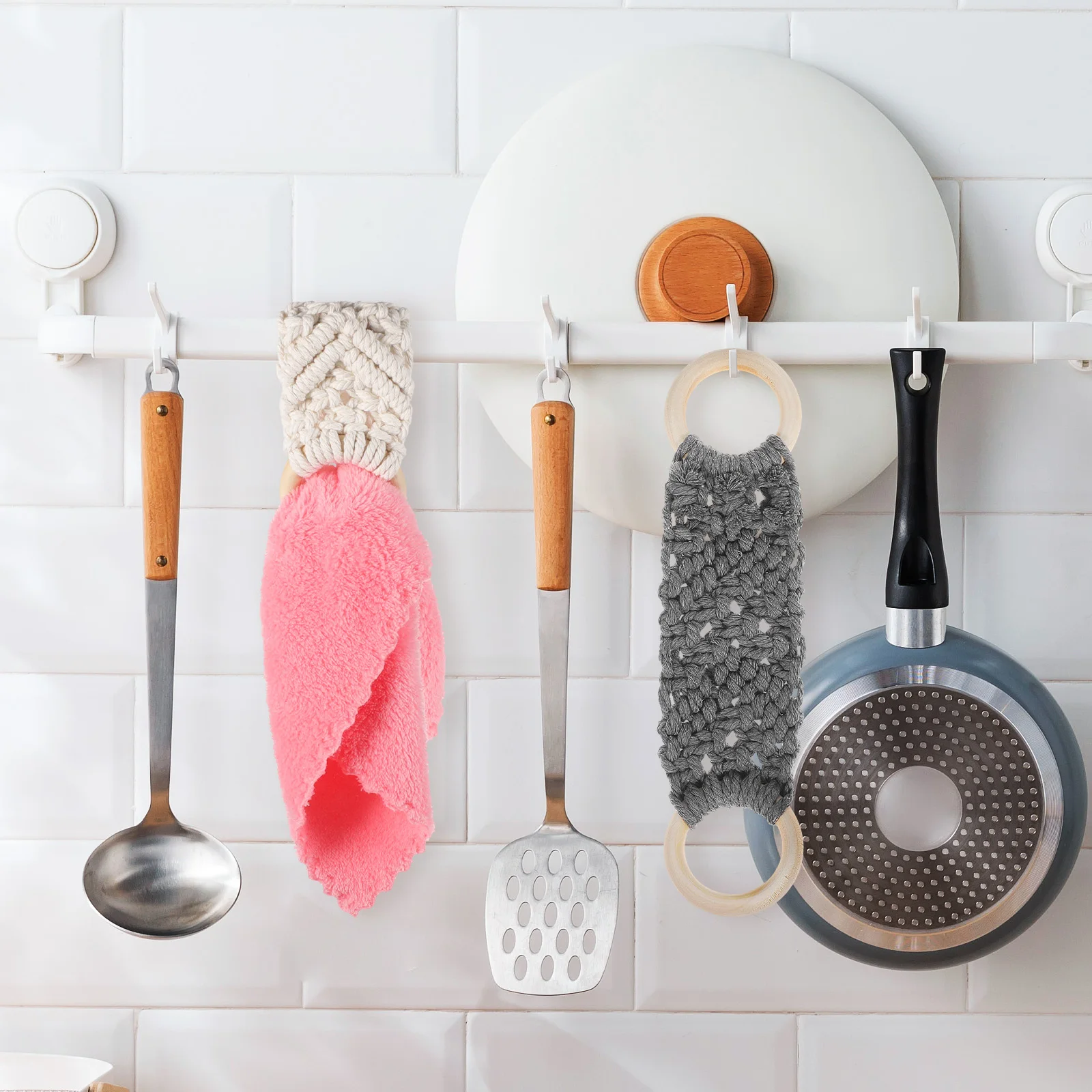 

3 pcs Crochet Rings Hand-Woven Kitchen Holders Boho Style Wall Mounted Dish Towel Holder Loops For Bathroom Kitchen Restroom