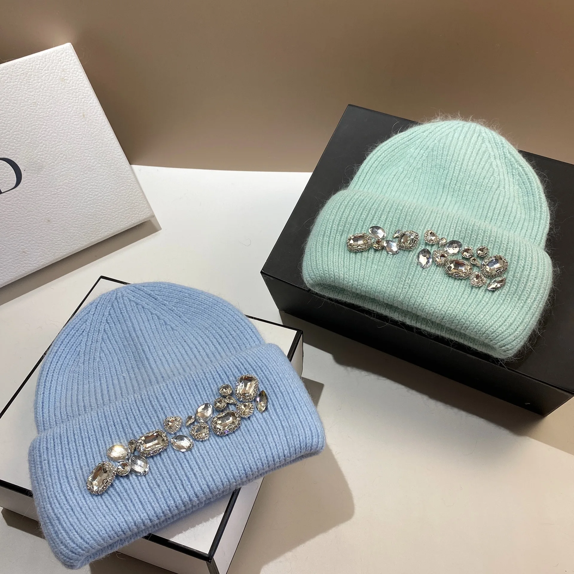 Real Rabbit Fur Knitted Hats for Women Luxury Shiny Rhinestones Winter Hat Casual Lady Warm Walking Skullies Beanies Caps