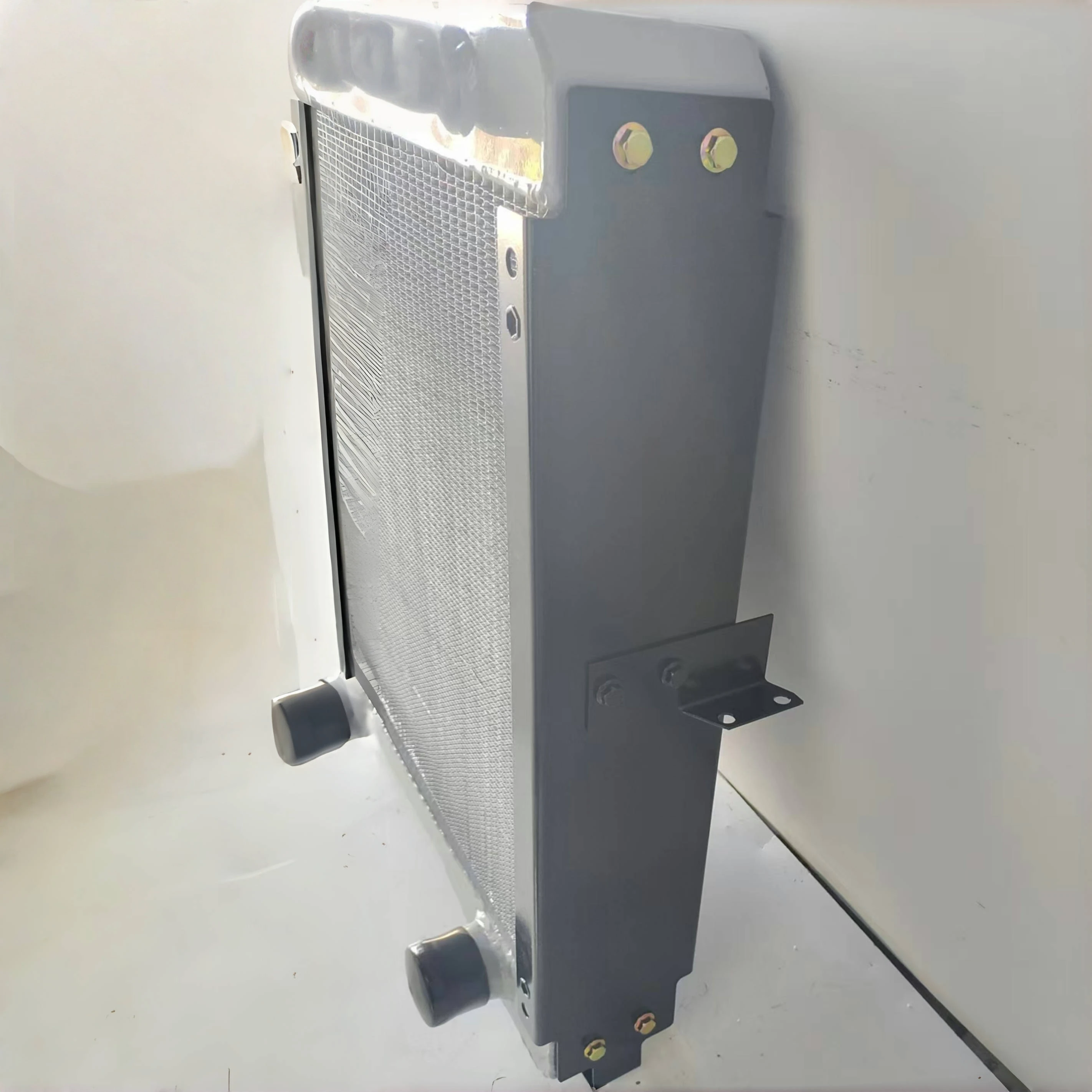 Full Aluminum Core Radiator for Case 85XT 90XT 95XT Skid Steers Loader Tractor Radiator OEM 237992A3 237992A2 237992A1 302606A1
