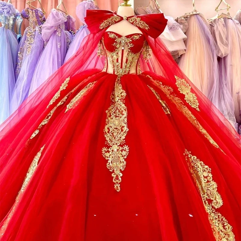 

Red Ball Gown Quinceanera Dresses Gold Applique Lace Beading With Cape Vestidos De 15 Años Quinceañera XV Brithday Sweet 16Dress