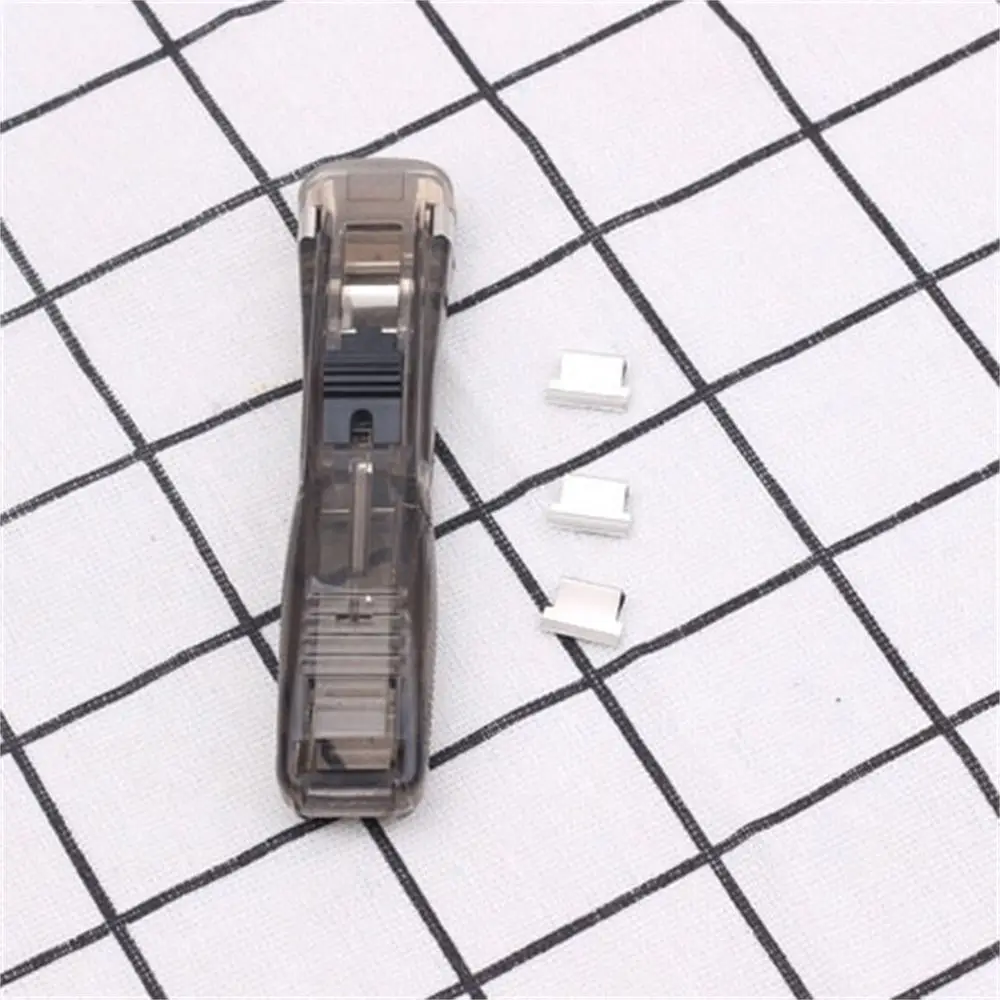 Переплет, школьные аксессуары, переплетные принадлежности, бескбумажные принадлежности, зажим для бумаг, нажимной зажим, школьный зажим для переплета, сменные стержни