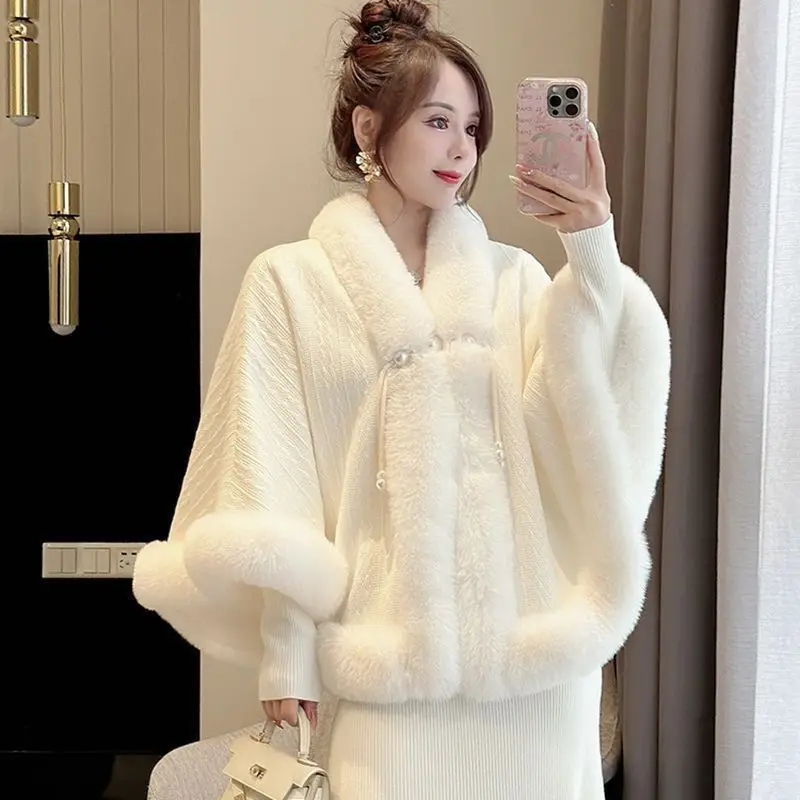 Elegant Princess Full Trim Handwork Faux Fur Cape Outerwear Women Winter Comfort Plush Cloak Wraps Wedding Shawl Coat Thicken