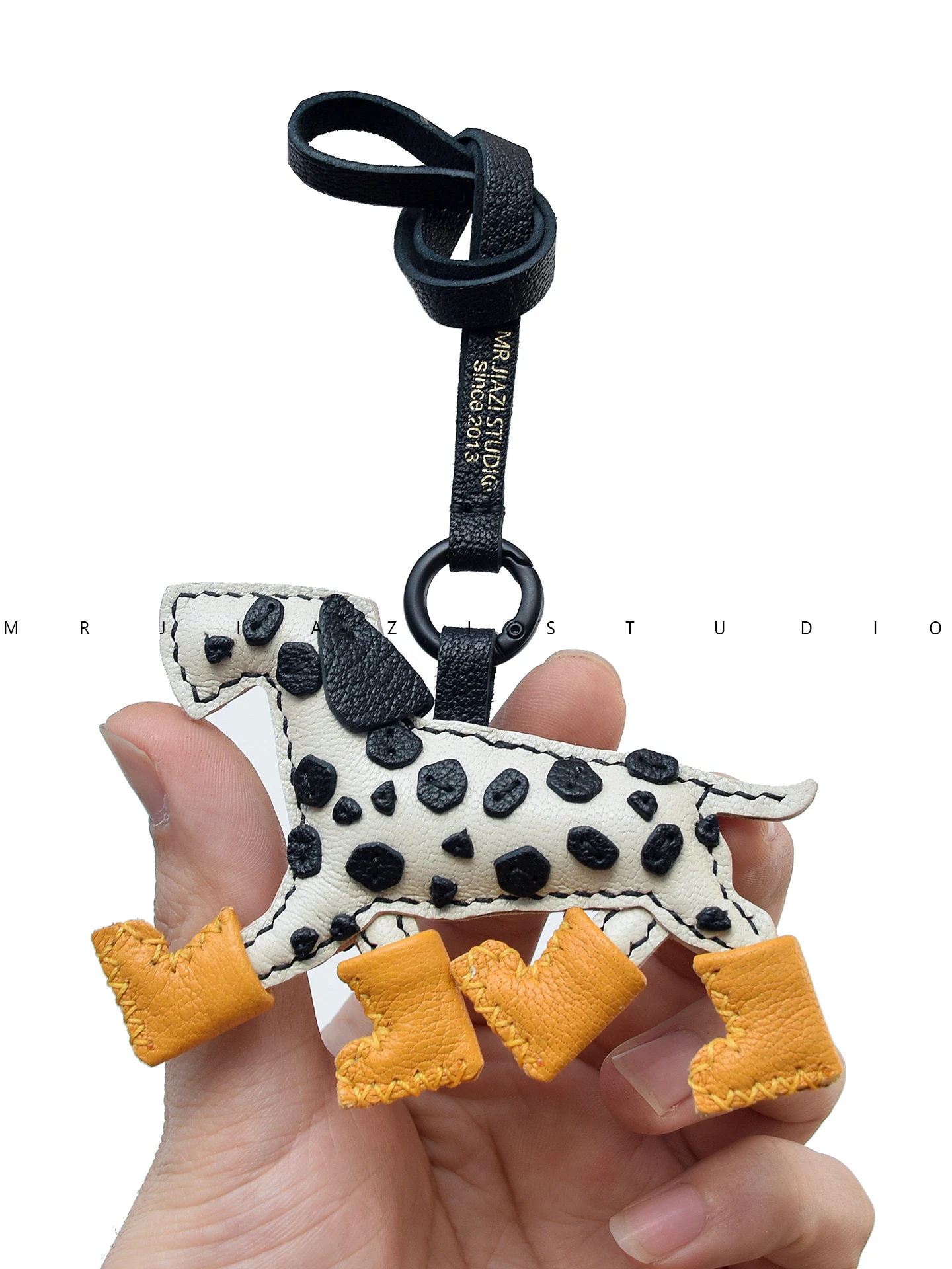 handmade-dalmatian-large-grain-town-genuine-leather-bag-pendant-mirror-decoration-car-accessory-fashionable-and-stylish