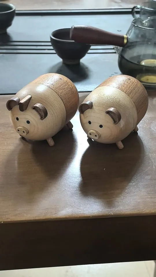 Creative Wooden Creative Piggy Pig Toothpick Tube Household Gift Toothpick Box Cute Cartoon Crafts Desktop Ornaments
