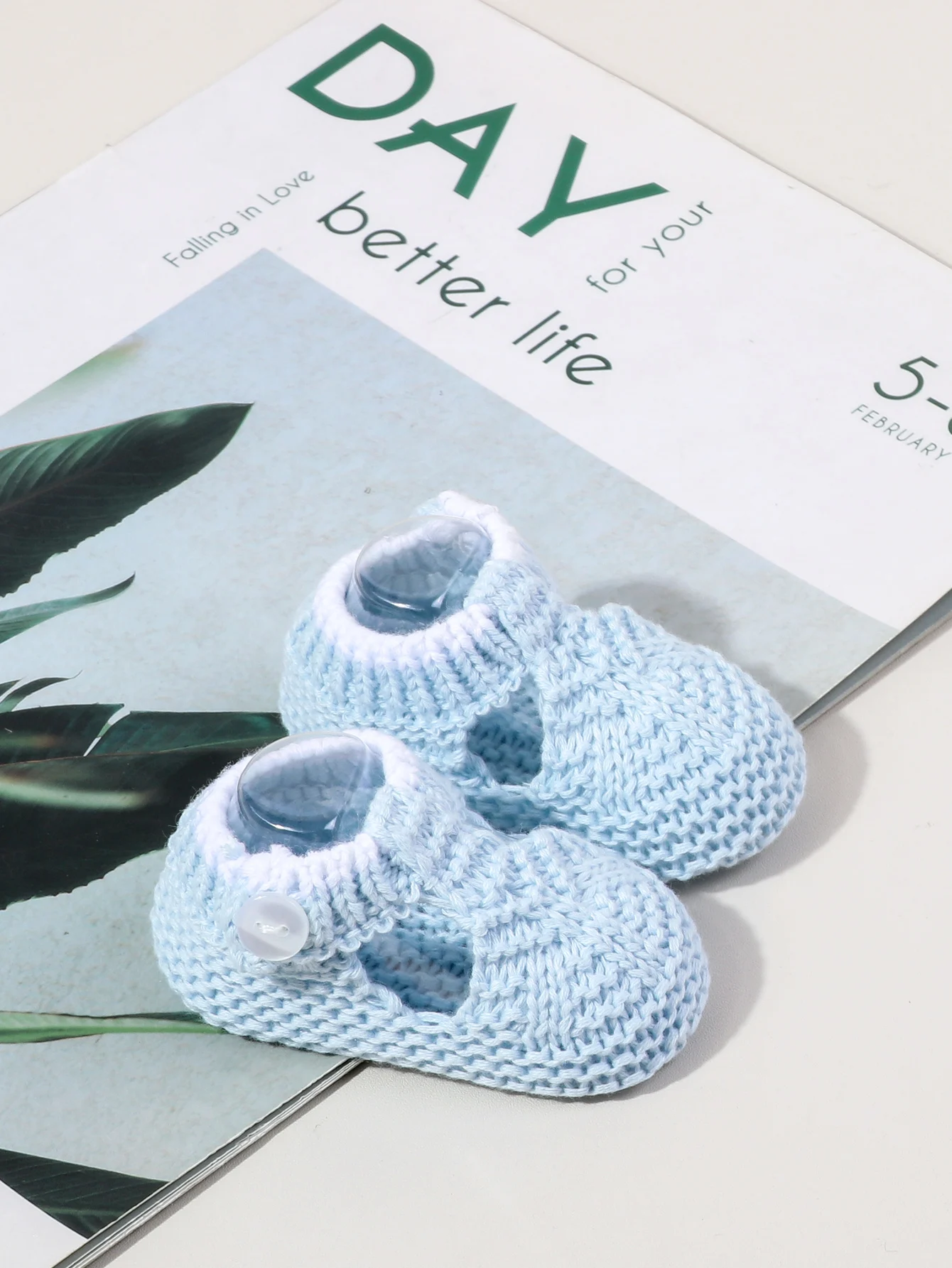 Neue gestrickte Babyschuhe für 0-3 Monate, warm, weich, bequem, mit Cartoon-Muster, für Kleinkinder, rutschfeste Sockenschuhe für Kleinkinder – Detail 24
