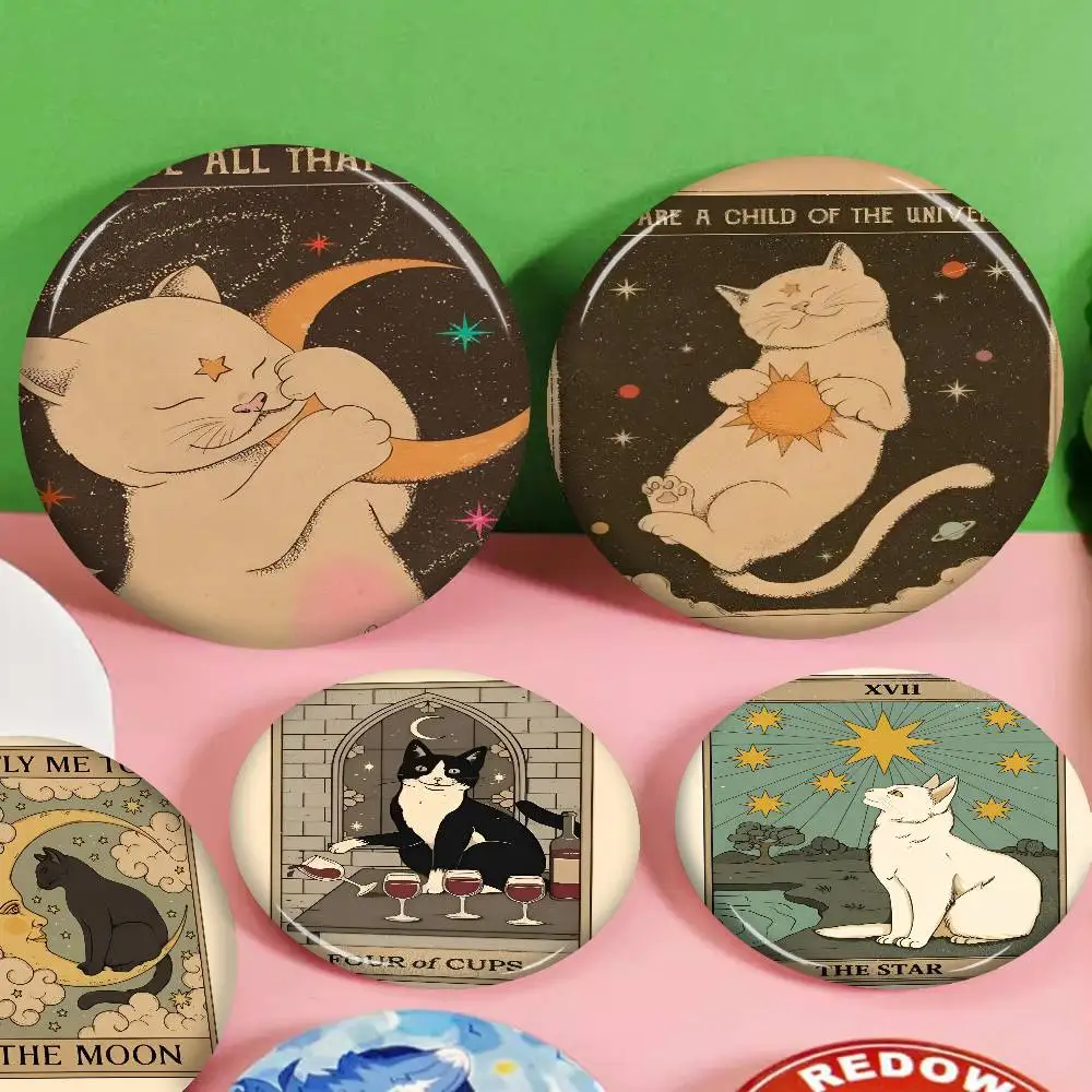 

Retro Tarot Constellation Cat Soft Button Pin Bright Printed Icon Gift For Friends Badge Collar Brooch Lapel Pin Metal