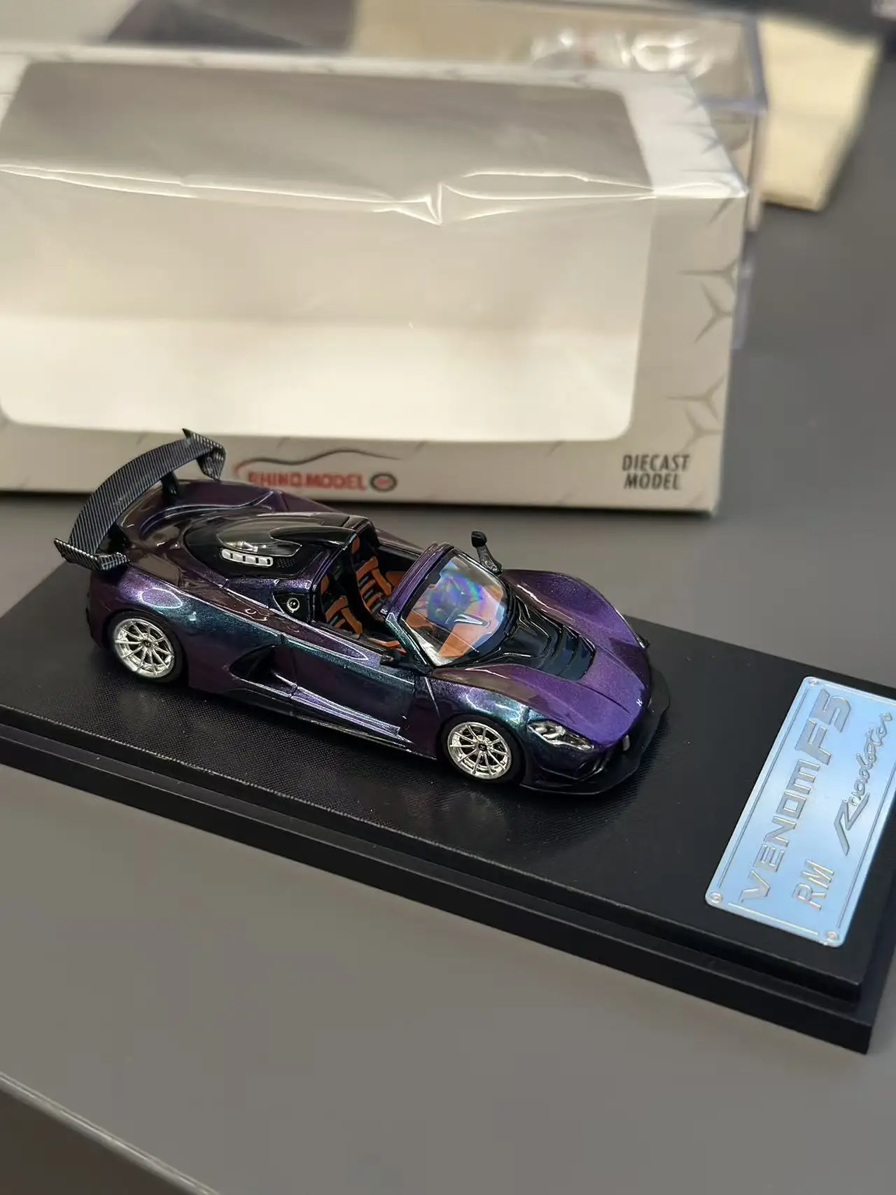 نموذج وحيد القرن RM X Stt موديل 1:64 Venom F5 Magic Purple نسخة مخصصة نموذج سيارة Diecast