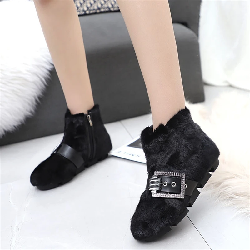 Stivaletti da donna con fibbia alla moda vera pelliccia di visone Winter Warm Botas Black Furry Snow Boot suola spessa Platform Creepers scarpe basse