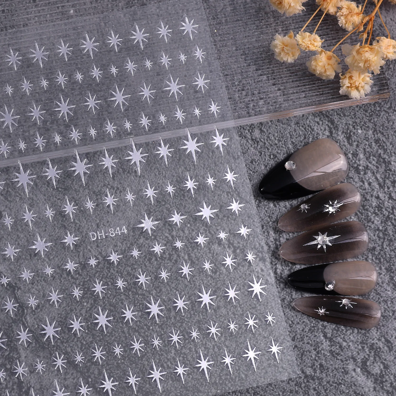 

4Colors Laser Star Nail Stickers Y2K Golden Silvery Irregular Star Manicure Decals Adhesive Slider Nail Art Access Decorations