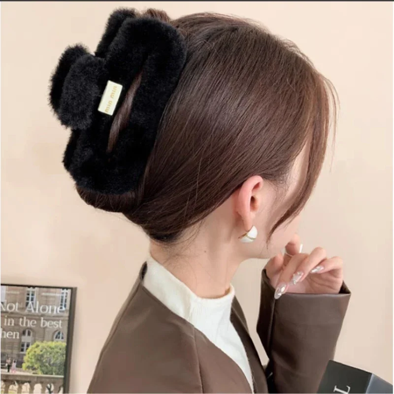 Autumn and winter trend imitation rabbit fur grab clip large square Maillard head shark clip multi-volume hair accessories